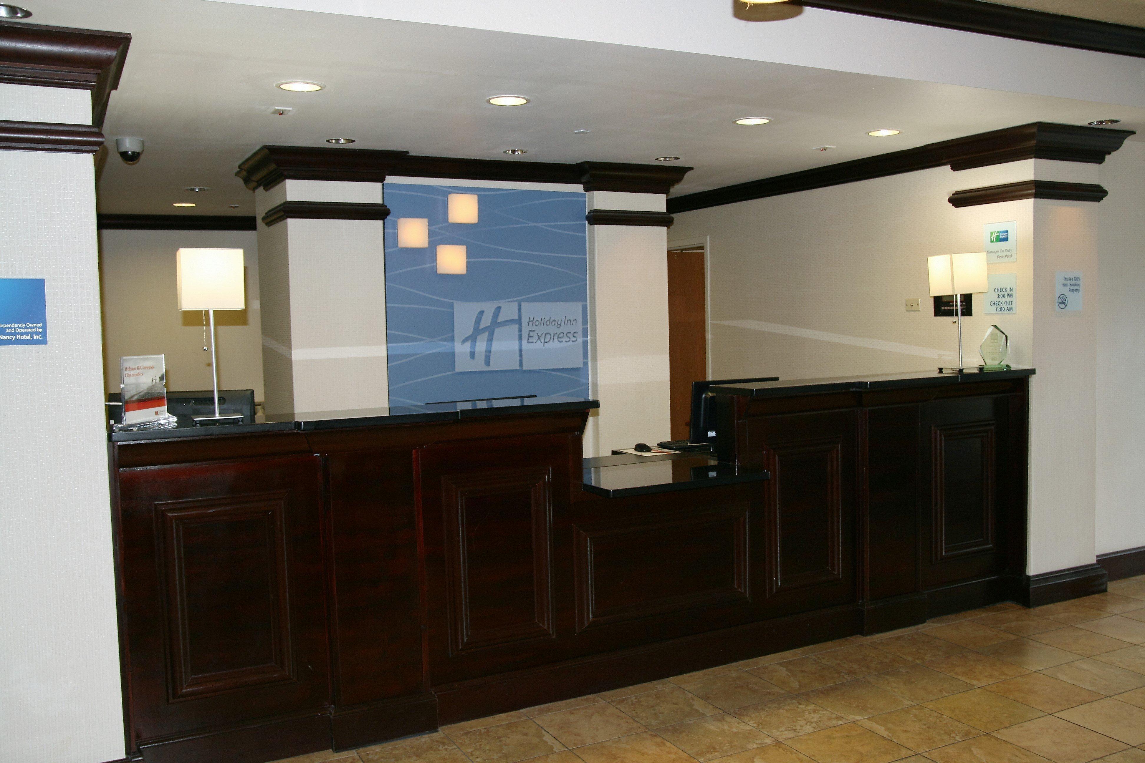 Holiday Inn Express Hotel & Suites Brooksville West, An Ihg Hotel Exterior photo