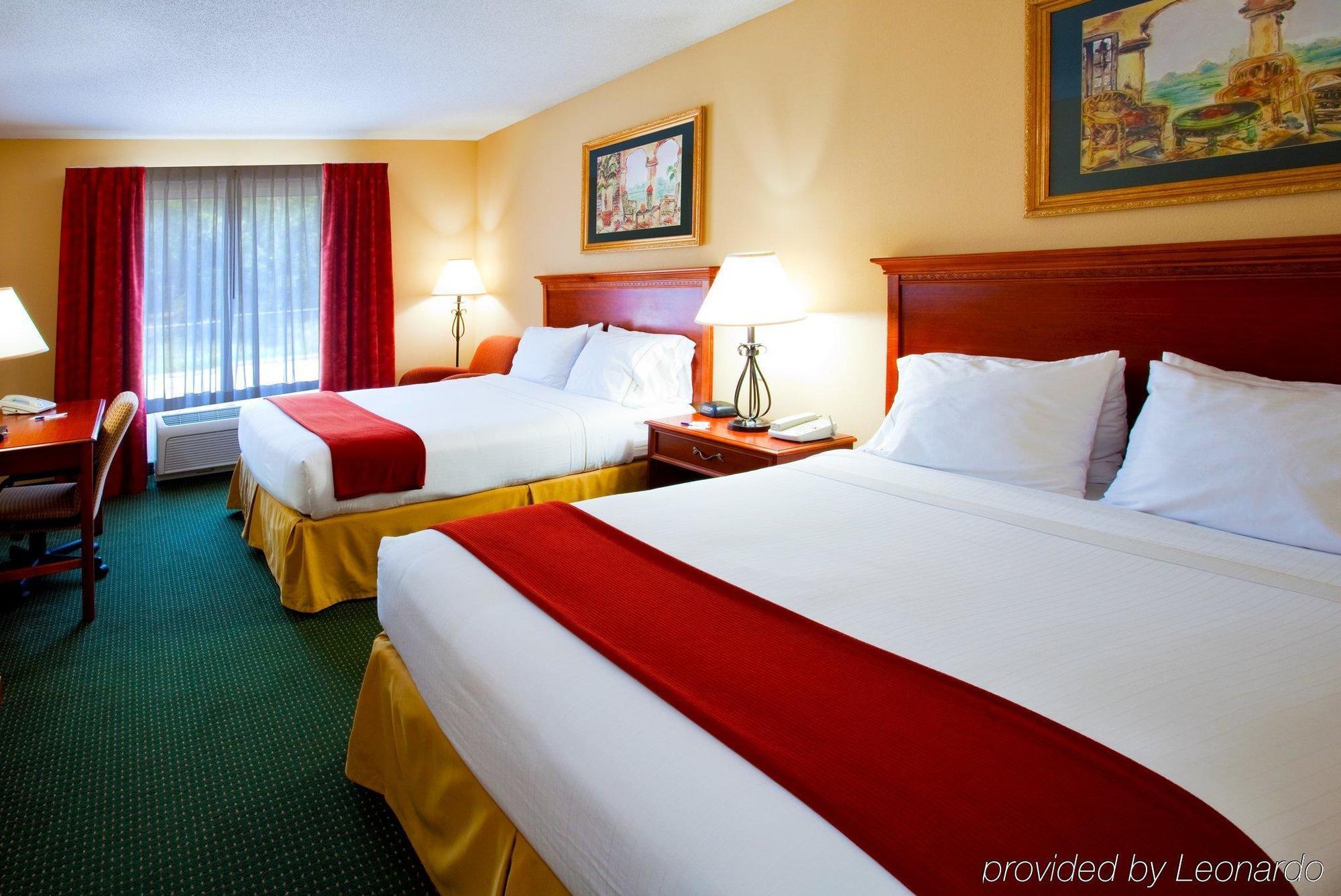Holiday Inn Express Hotel & Suites Brooksville West, An Ihg Hotel Room photo
