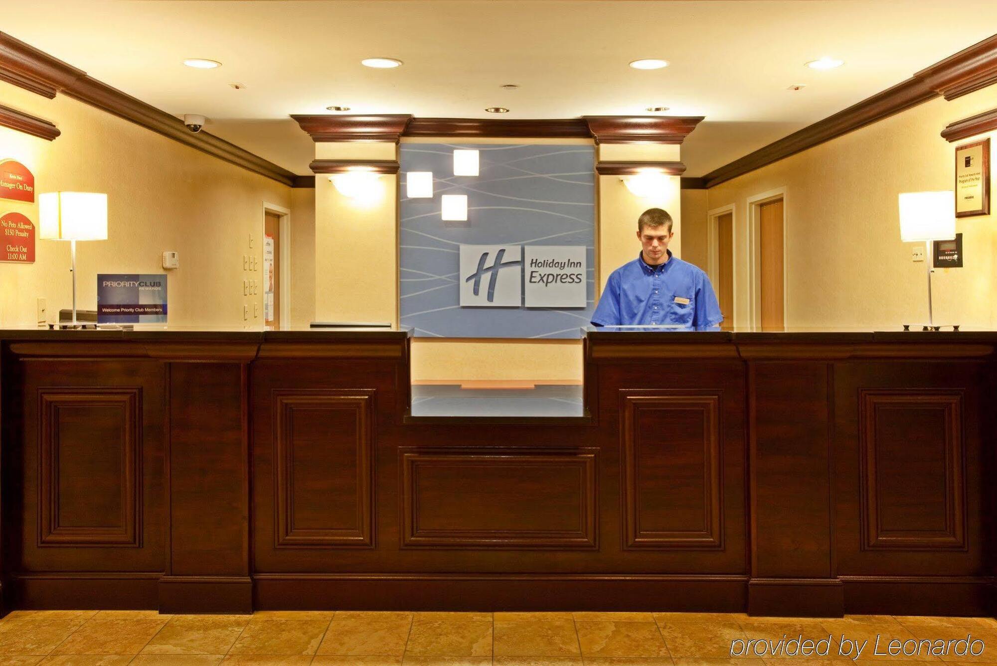 Holiday Inn Express Hotel & Suites Brooksville West, An Ihg Hotel Exterior photo